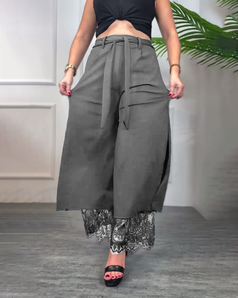 Hose mit Stickerei